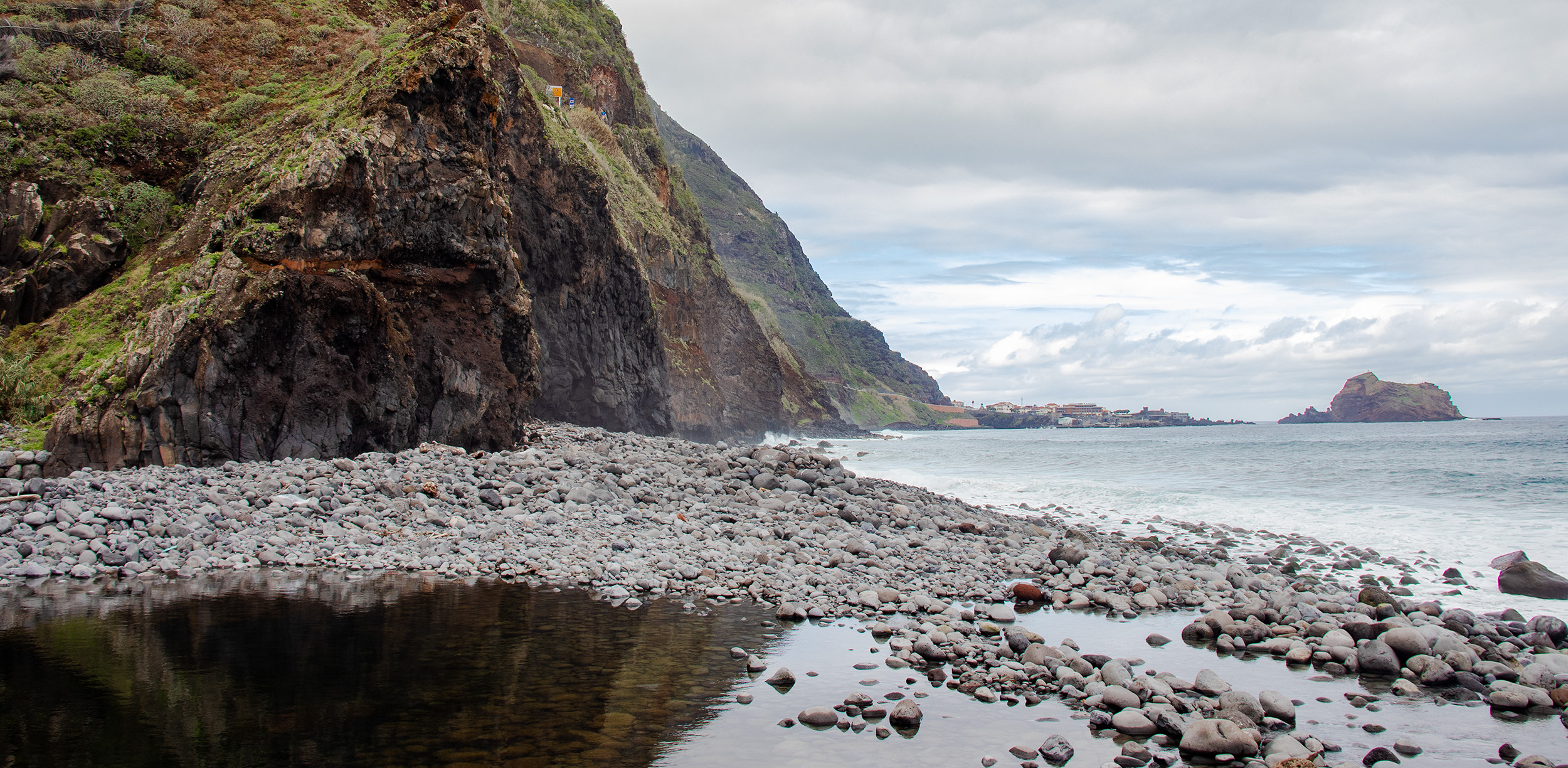 Madeira: Ribeira da Janela mit Ilhéus (02.11.22)