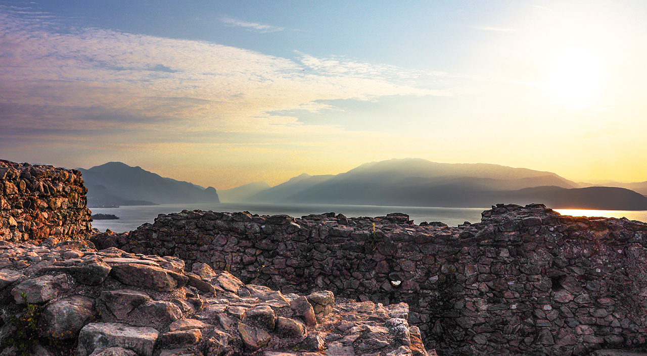 Gardasee: Fotospot „Rocca di Manerba“