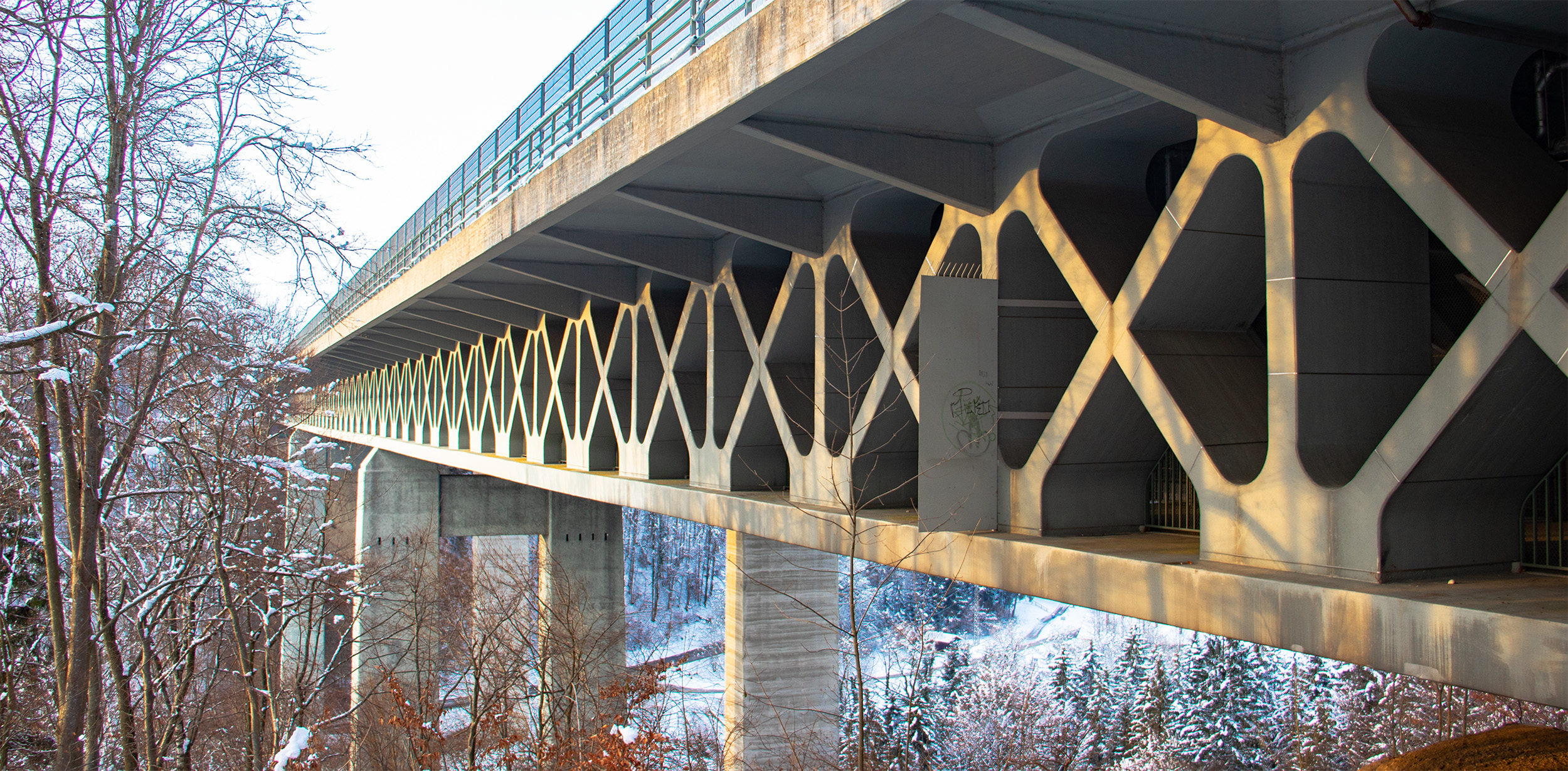 🇩🇪 Miesbacher Land: Mangfallbrücke A8 bei Weyarn (14.12.22)