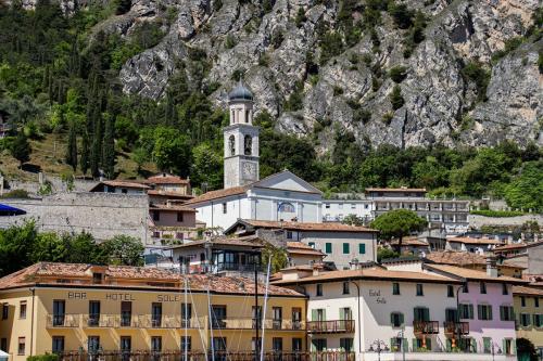 Limone_sul_Gardasee_Ortsansicht_1 Kopie