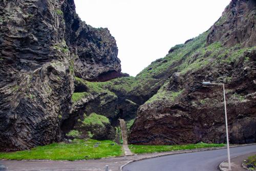 Ribeira_da_Janela_Lavafelsen Kopie