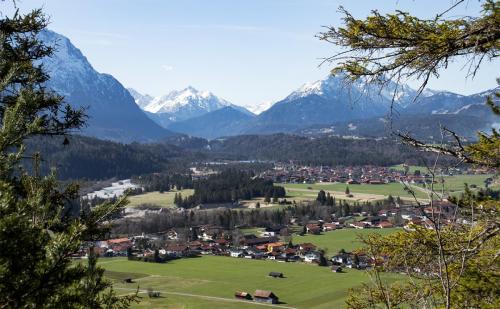 Magdalena-Neuner-Panoramaweg